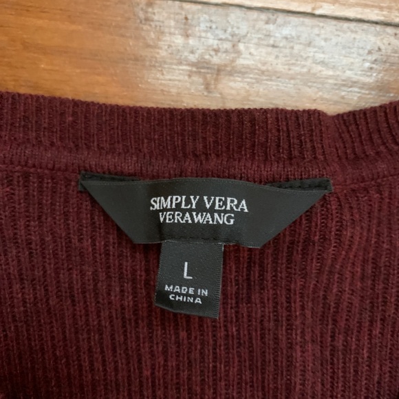 Simply Vera by Vera wang eyelet lace sweater with showing blouse. Worn once - Picture 2 of 6